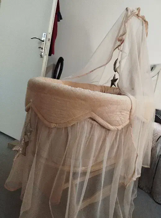 تخت کنار مادر|تخت و صندلی بچه|فردیس, فردیس|دیوار