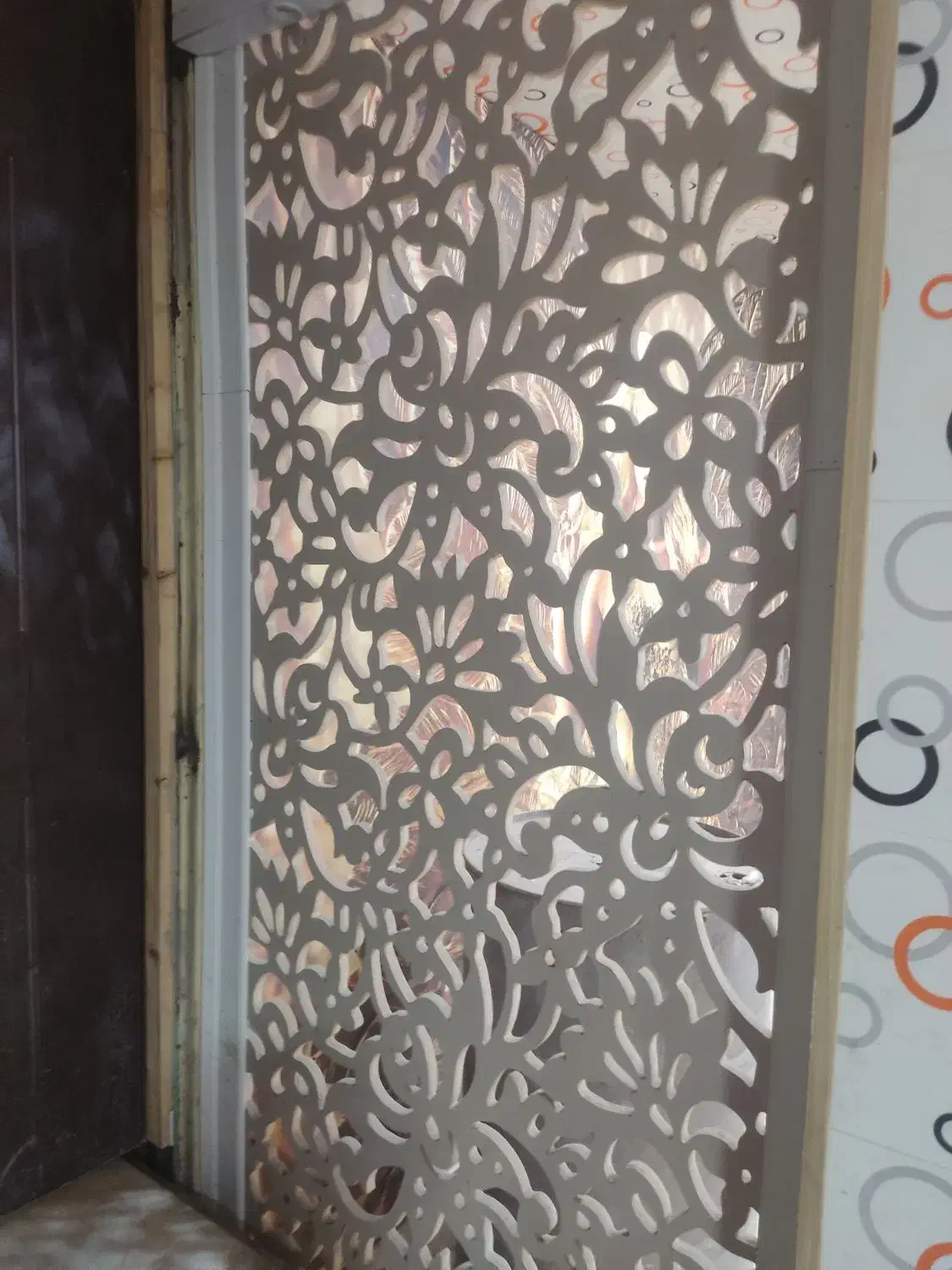 استند بزرگ و شلف جدا کننده فضا|کتابخانه، شلف، قفسههای دیواری|زاهدان, |دیوار