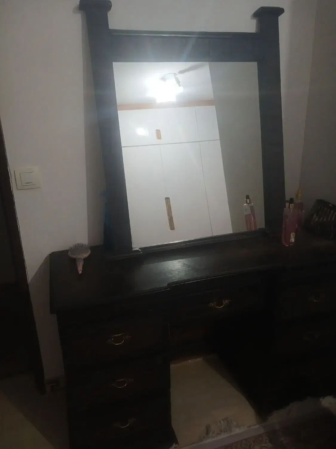 تخت|تخت و سرویس خواب|قروه, |دیوار