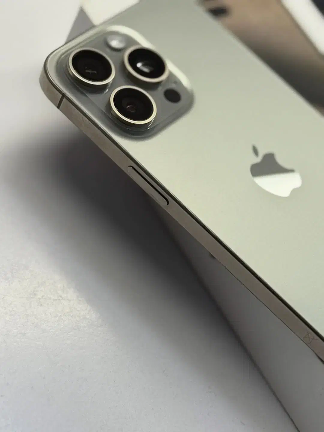 iPhone 15 Pro Max Natural Titanium|موبایل|بوشهر, |دیوار
