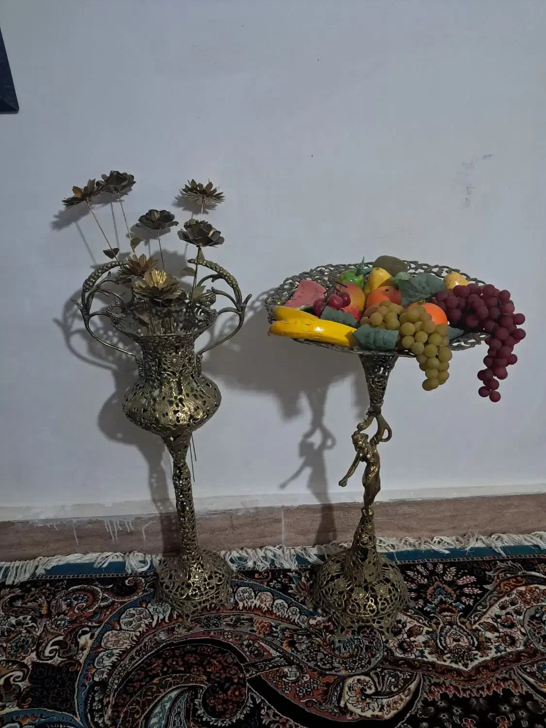 تعدادی برنز اصل وسنگین قدیمی. سماورآینه گلدان|کلکسیون اشیاء عتیقه|خرم‌آباد, |دیوار