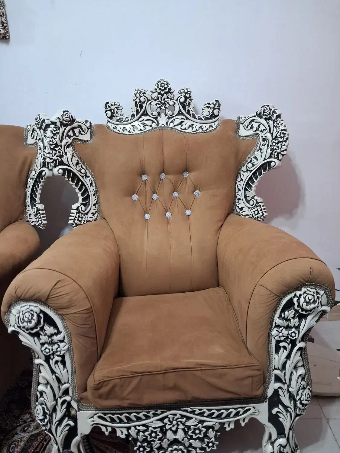 مبل سلطنتی 7 نفره|مبلمان خانگی و میز عسلی|صومعه‌سرا, |دیوار