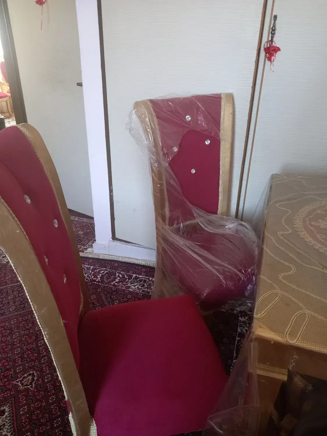 مبل ۹نفره سلطنتی محکم وبادوام|مبلمان خانگی و میز عسلی|زنجان, |دیوار