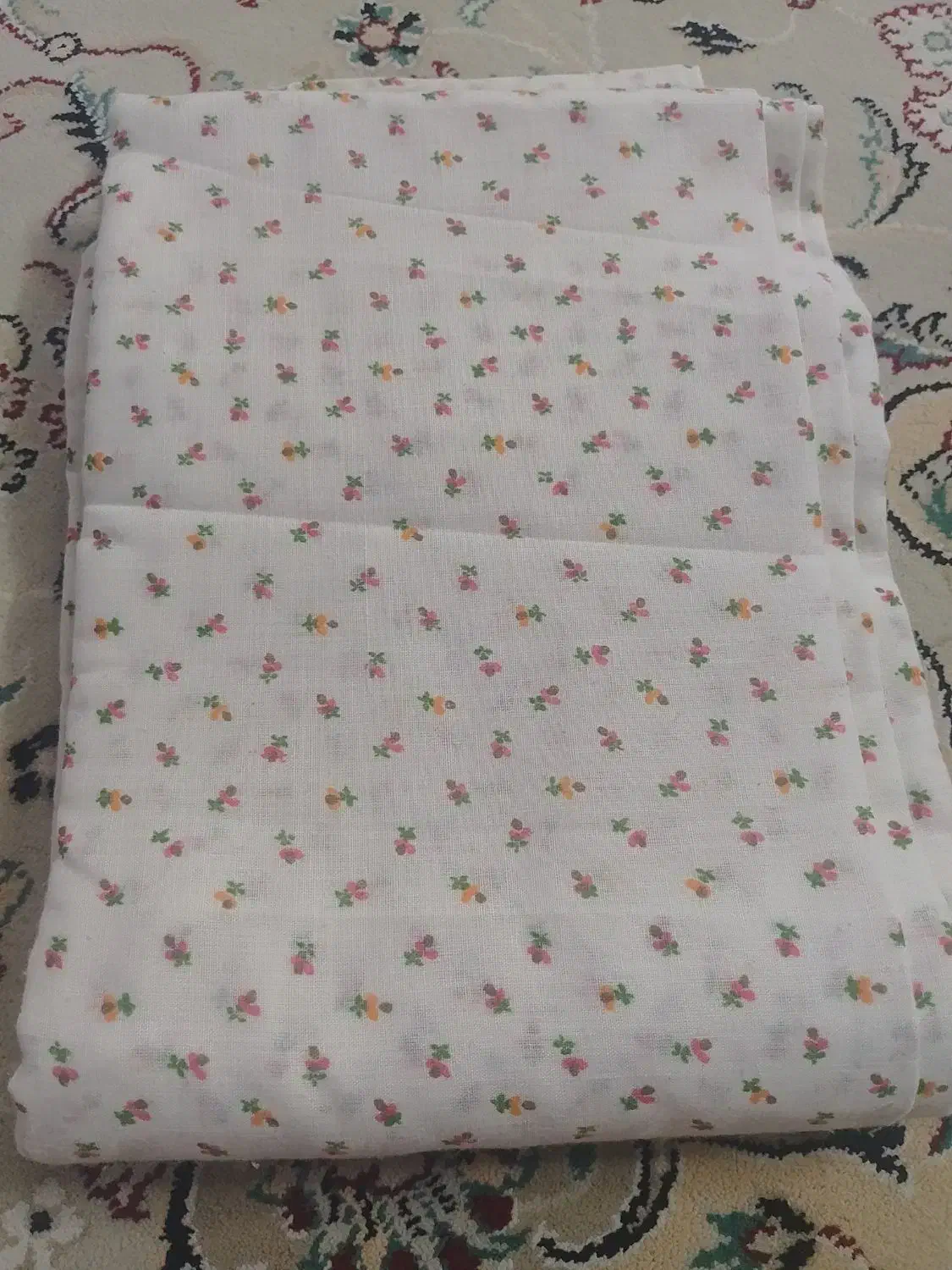 چادر نماز یا چادر سفید|لباس|قائمشهر, |دیوار