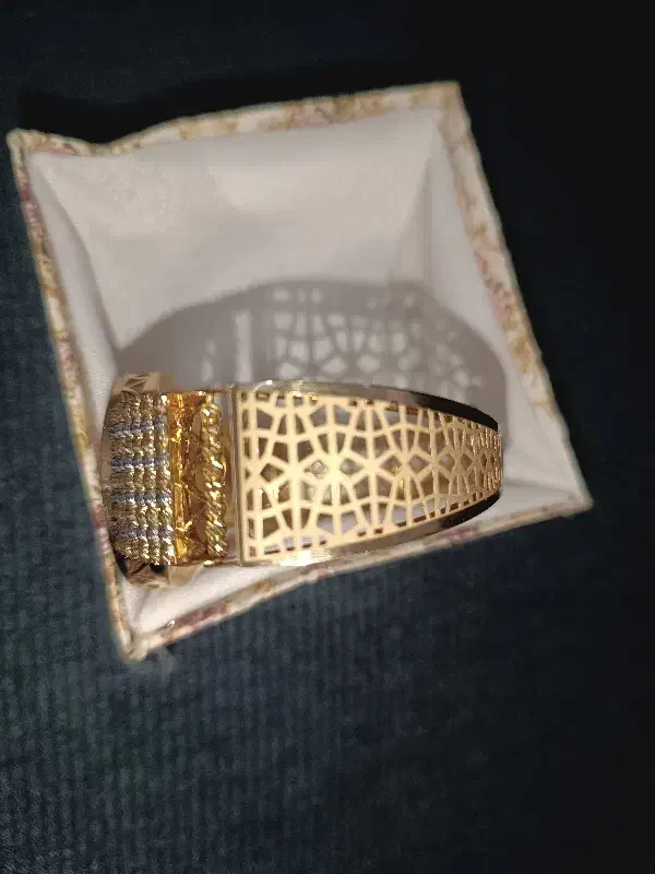 فروش دستبند طلا ورساچ|جواهرات|بندرعباس, |دیوار