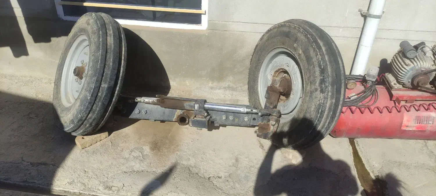 لاستیک و جلوبندی تراکتو 399|ماشین‌آلات صنعتی|مهربان, |دیوار