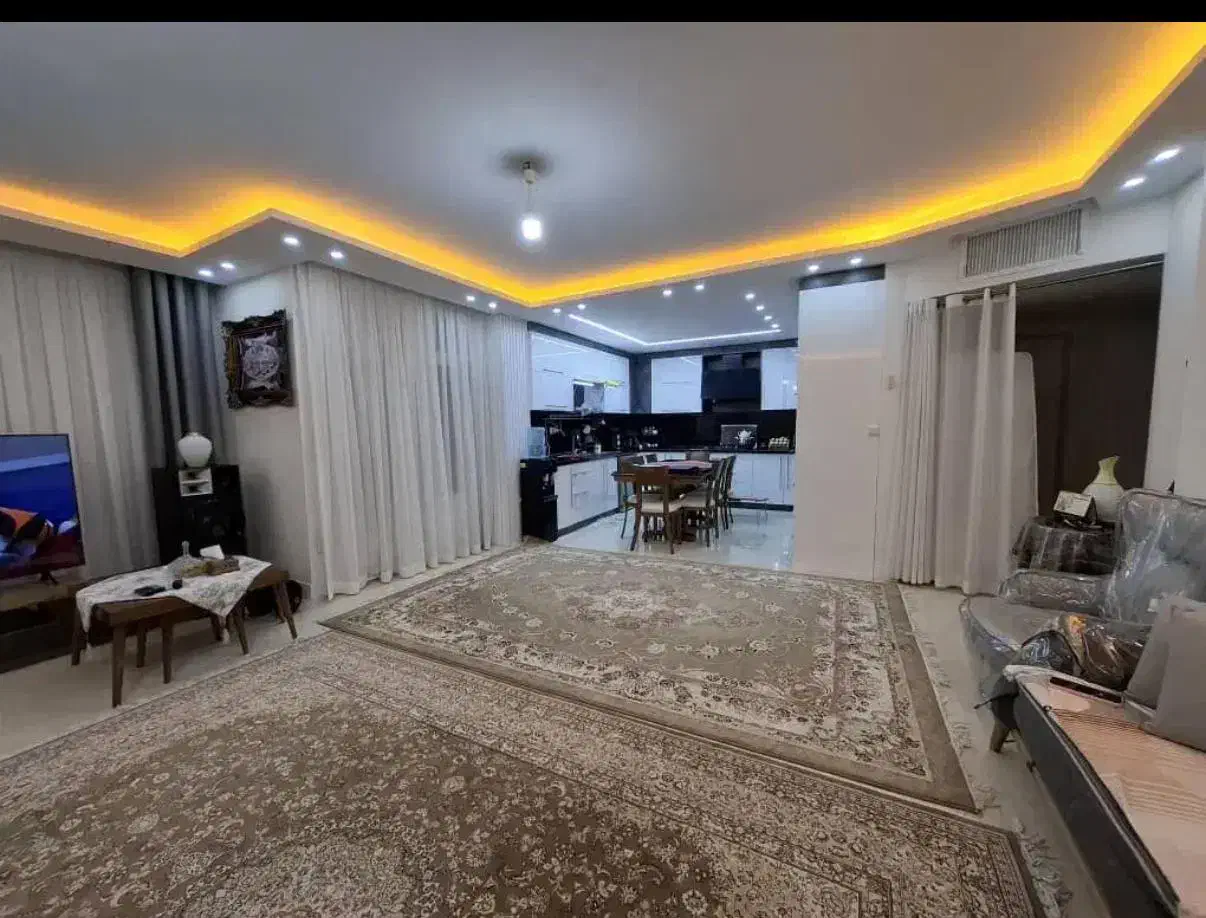 ۱۰۰ متری/آموزگار/طبقه اول/خوش نقشه|فروش آپارتمان|مشهد, دانشجو|دیوار