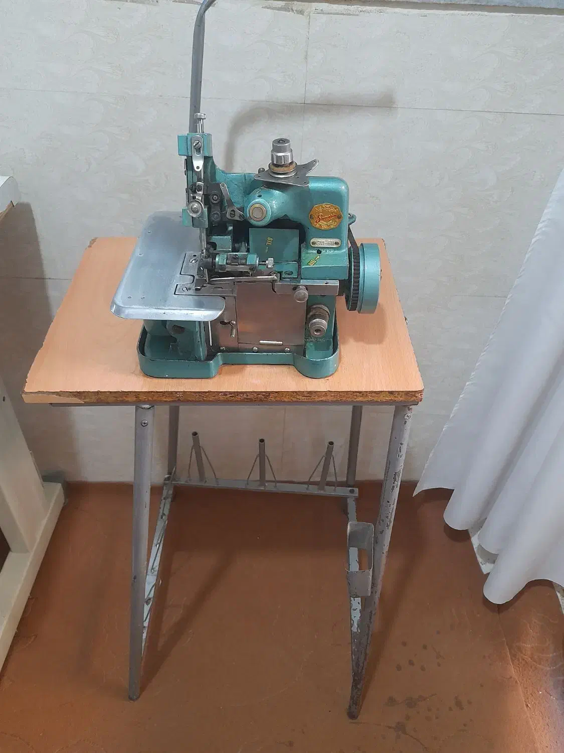 سردوز|چرخ خیاطی و ریسندگی|سنندج, |دیوار