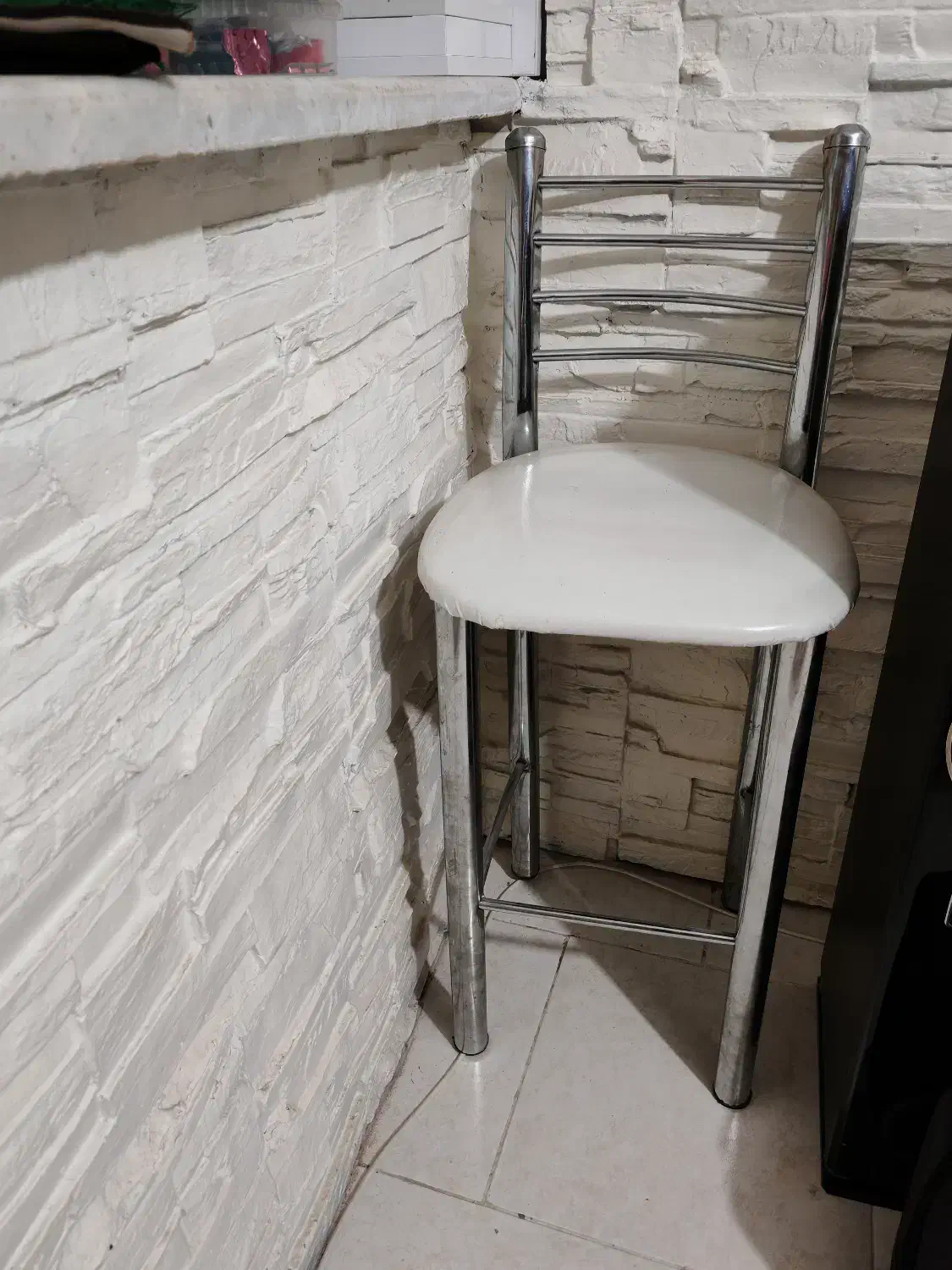 صندلی بلنداپن|صندلی و نیمکت|گرگان, |دیوار