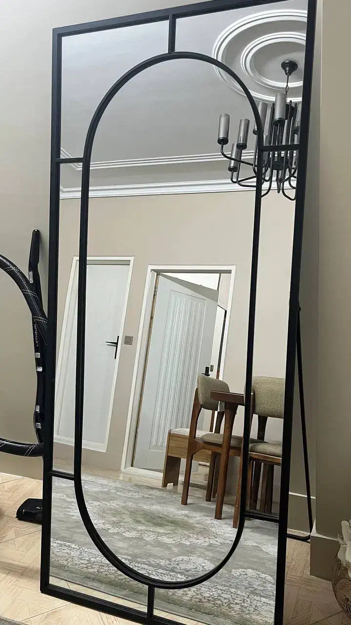 ۸ماه ایینه خریداری شده کاملا نو و سالم|آینه|باقرشهر, |دیوار