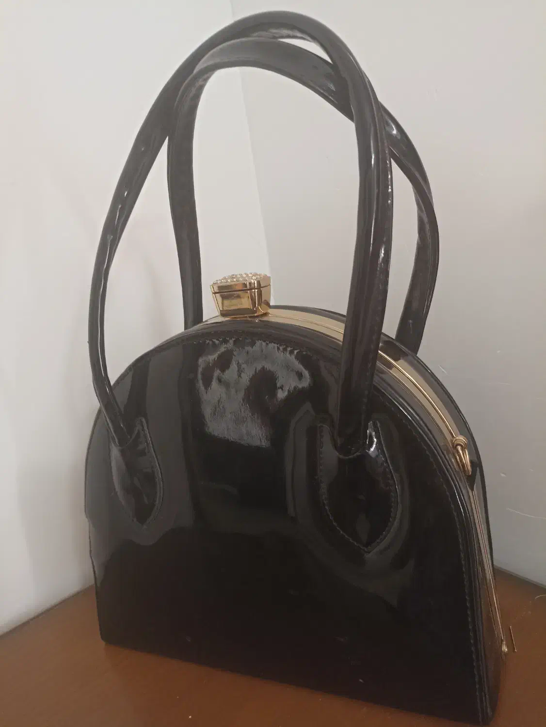 کیف|کیف، کفش، کمربند|ساوه, |دیوار