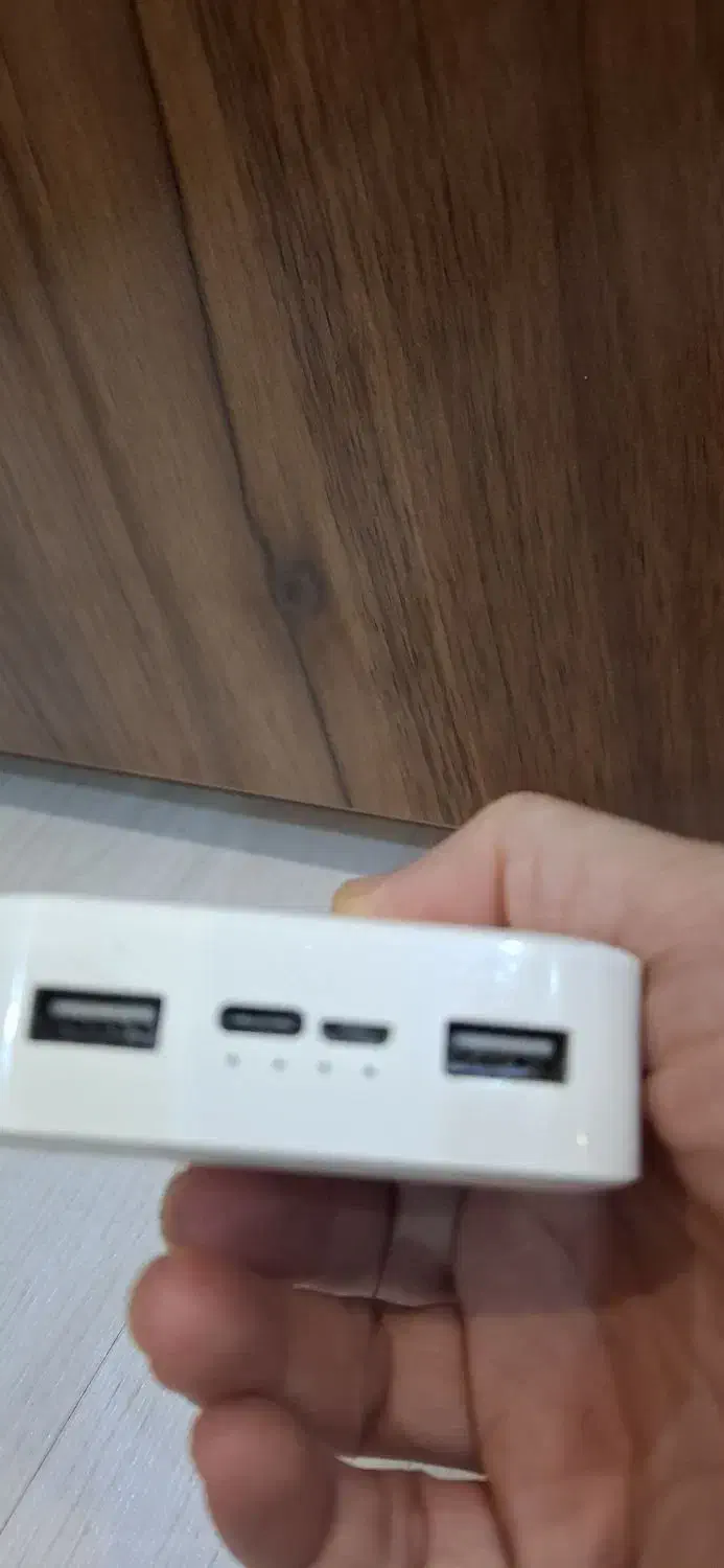 پاوربانک نو استفاده نشده فقط پلاستیک روش ترک|لوازم جانبی موبایل و تبلت|ابهر, |دیوار