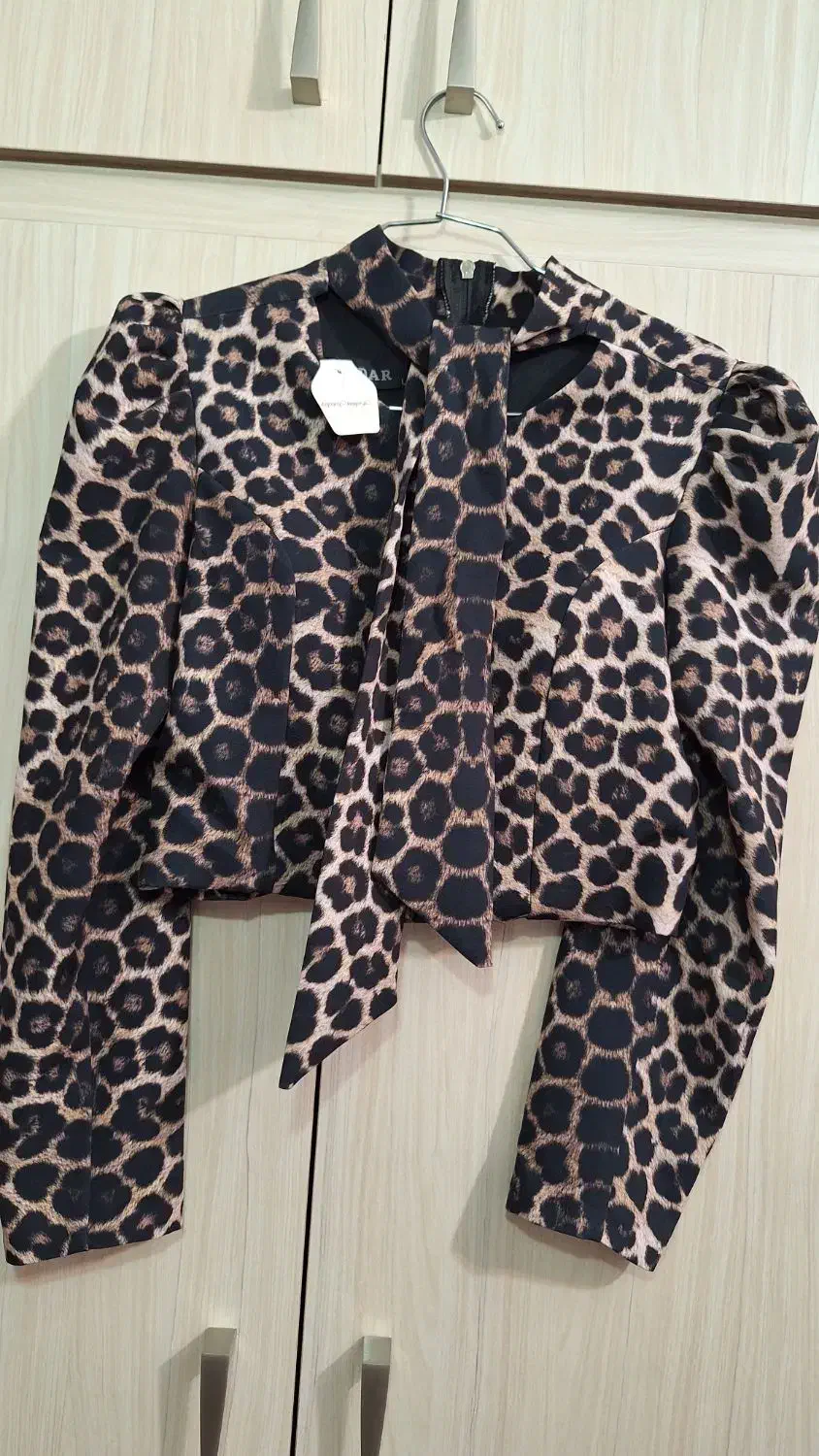 مانتو ولباس وشلوار|لباس|خوی, |دیوار