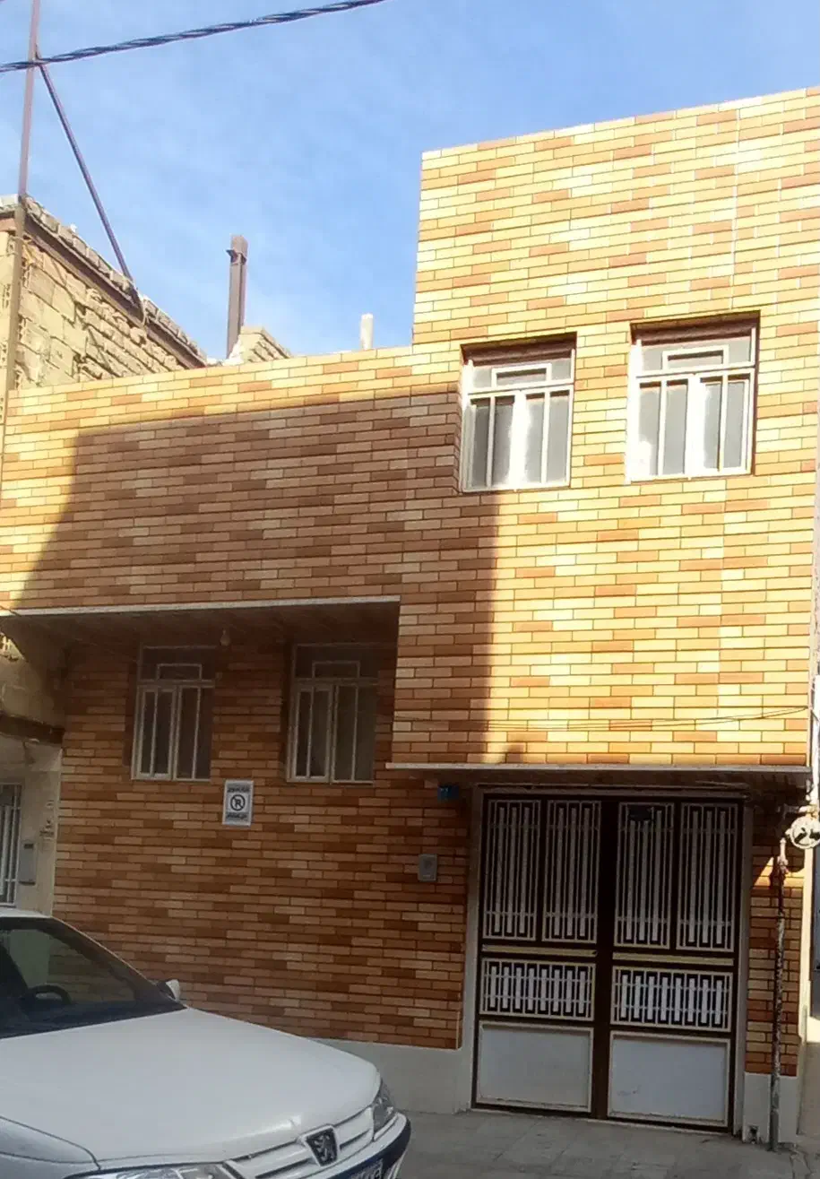 خانه یک طبقه دو خواب کوچه ۸ متری بهترین لوکیشن|فروش خانه و ویلا|قم, قلعه کامکار|دیوار