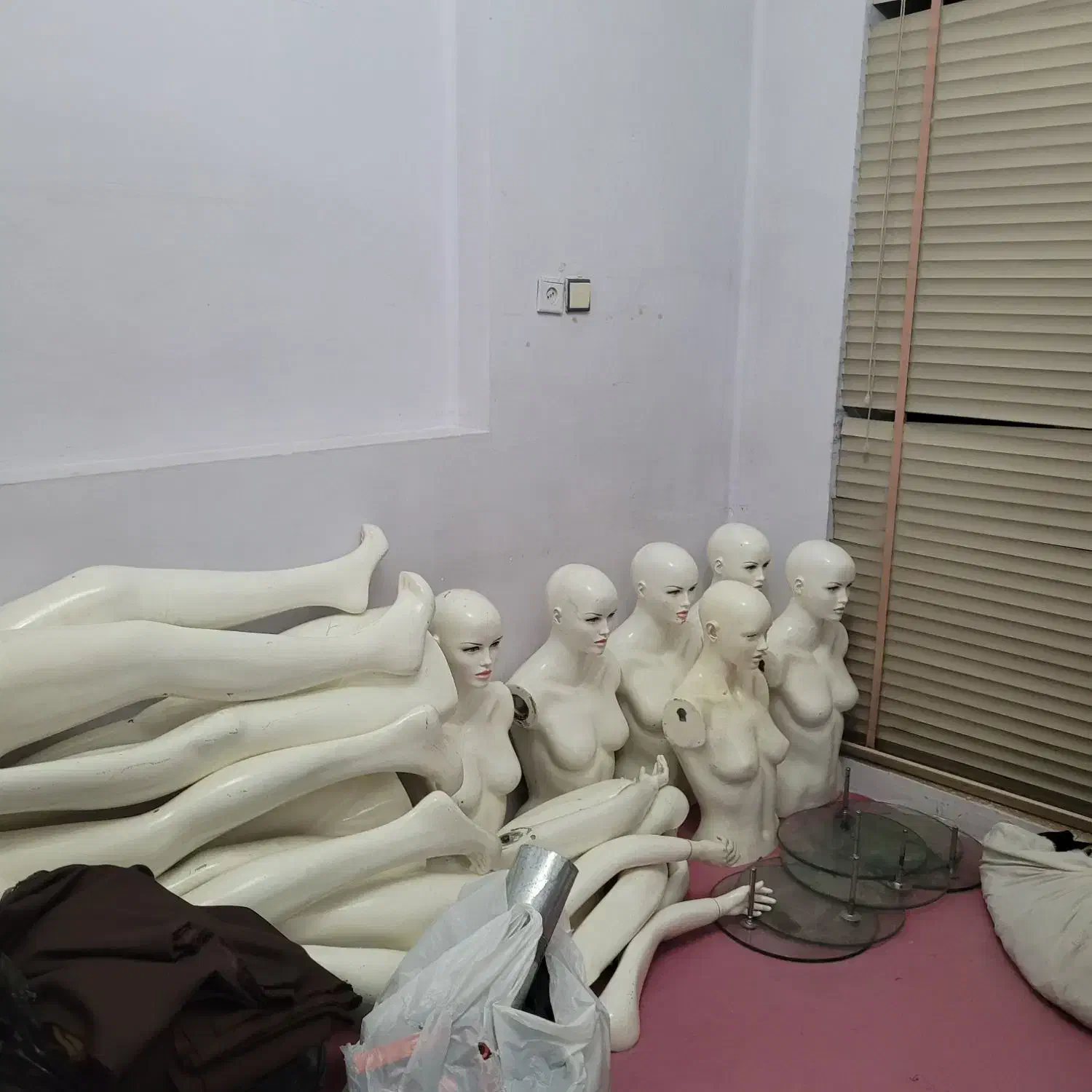 مانکن پویا|فروشگاه و مغازه|شیراز, اصلاح‌نژاد|دیوار