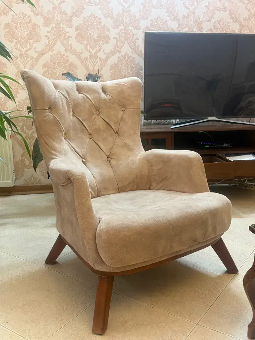 مبل راحتی . میز عسلی|مبلمان خانگی و میز عسلی|مشهد, دانشجو|دیوار