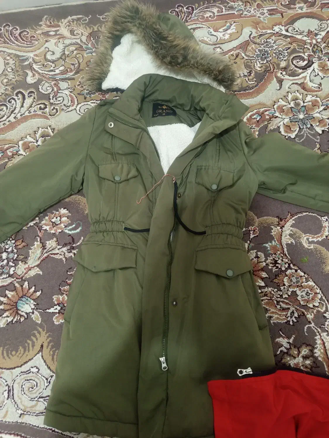 کاپشن در حد نو|لباس|لردگان, |دیوار