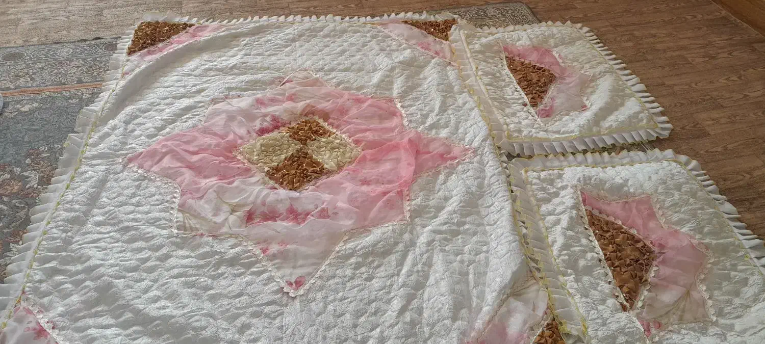 روتختی سنتی عروس وداماد|رختخواب، بالش، پتو|رامیان, |دیوار