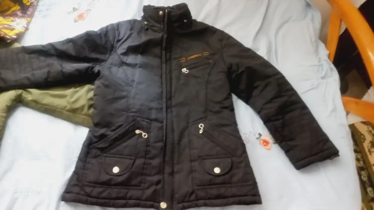 کاپشن ۲عدد|لباس|تربت جام, جامرود|دیوار