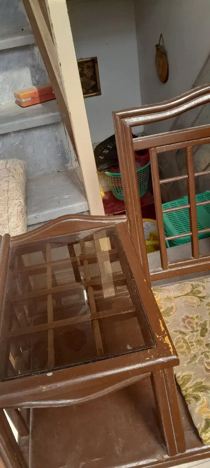 صندلی تلفن رنگ قهوه‌ای|مبلمان خانگی و میز عسلی|کاشان, کوشک صفی|دیوار