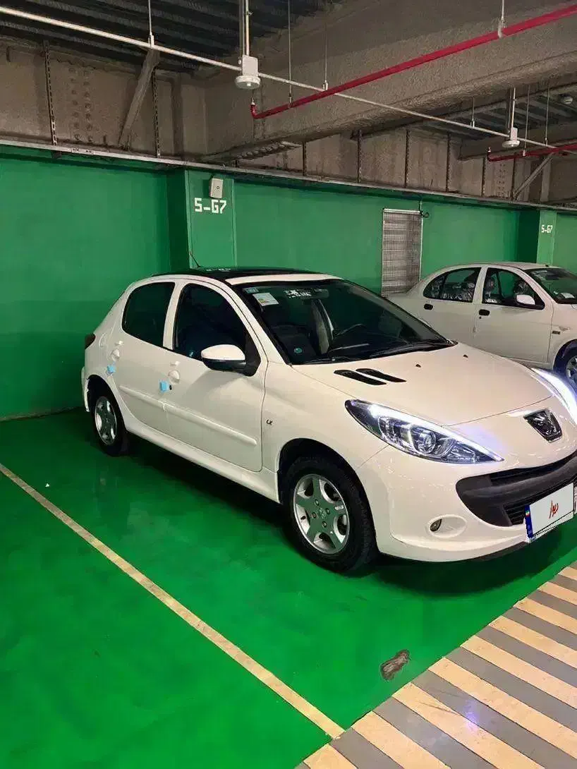 پژو ۲۰۷ پانوراما مدل 1402|خودرو سواری و وانت|تهران, یوسفآباد|دیوار