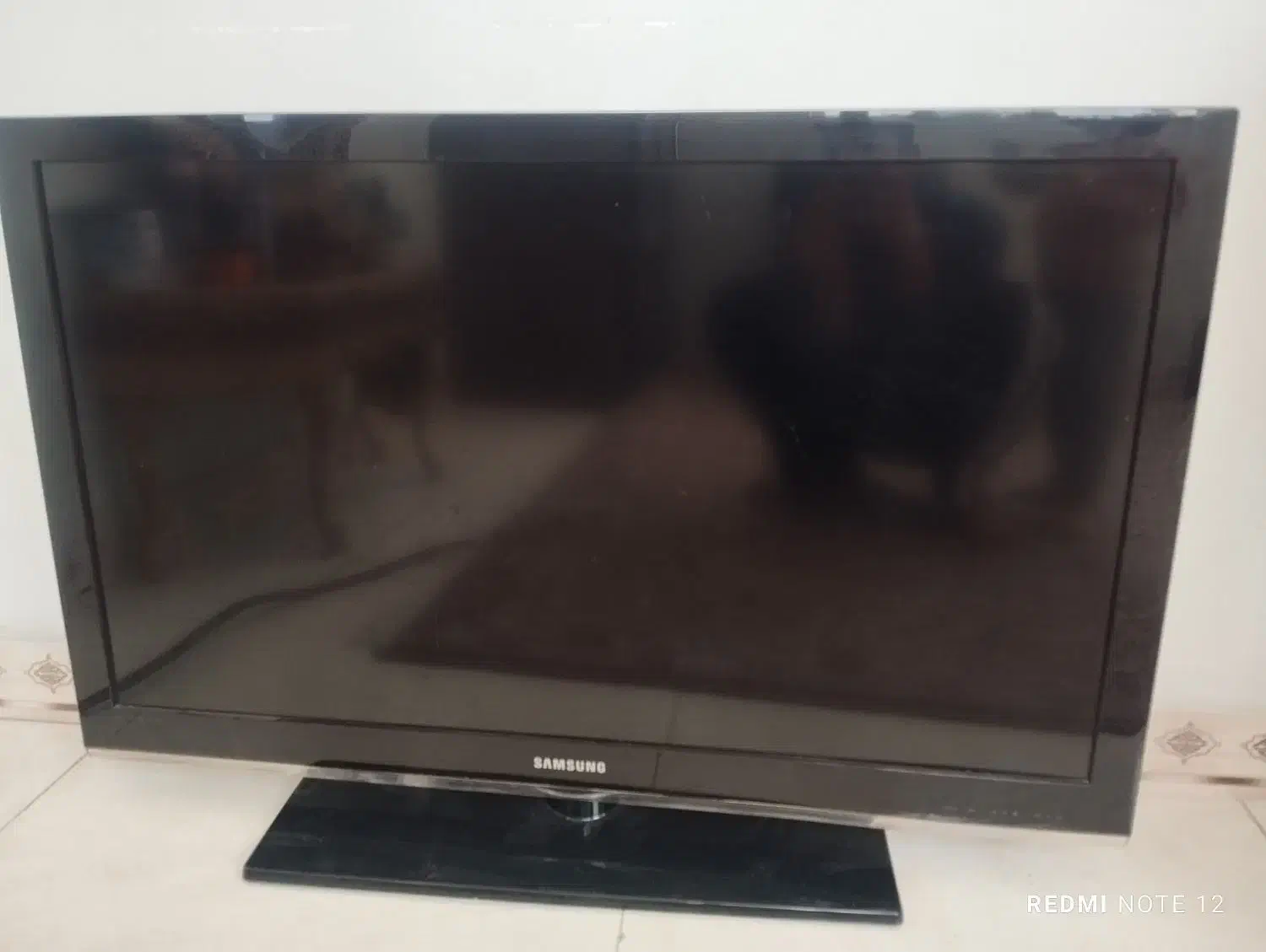 تلویزیون ، دوچرخه ، گوشی ، اکواریوم|موبایل|صحنه, |دیوار