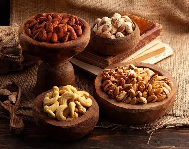 بازاریاب و ویزیتور با حقوق بالا|استخدام بازاریابی و فروش|مشهد, کوی ولیعصر|دیوار