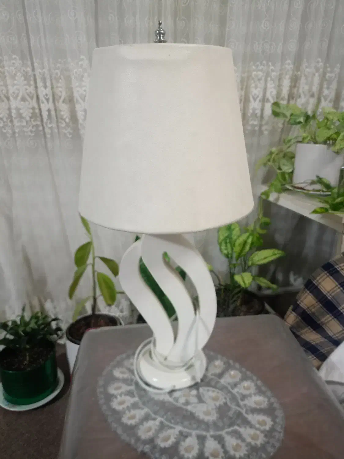 آباژور در حد نو|چراغ خواب و آباژور|مشهد, مشکینی (شهرک غرب)|دیوار