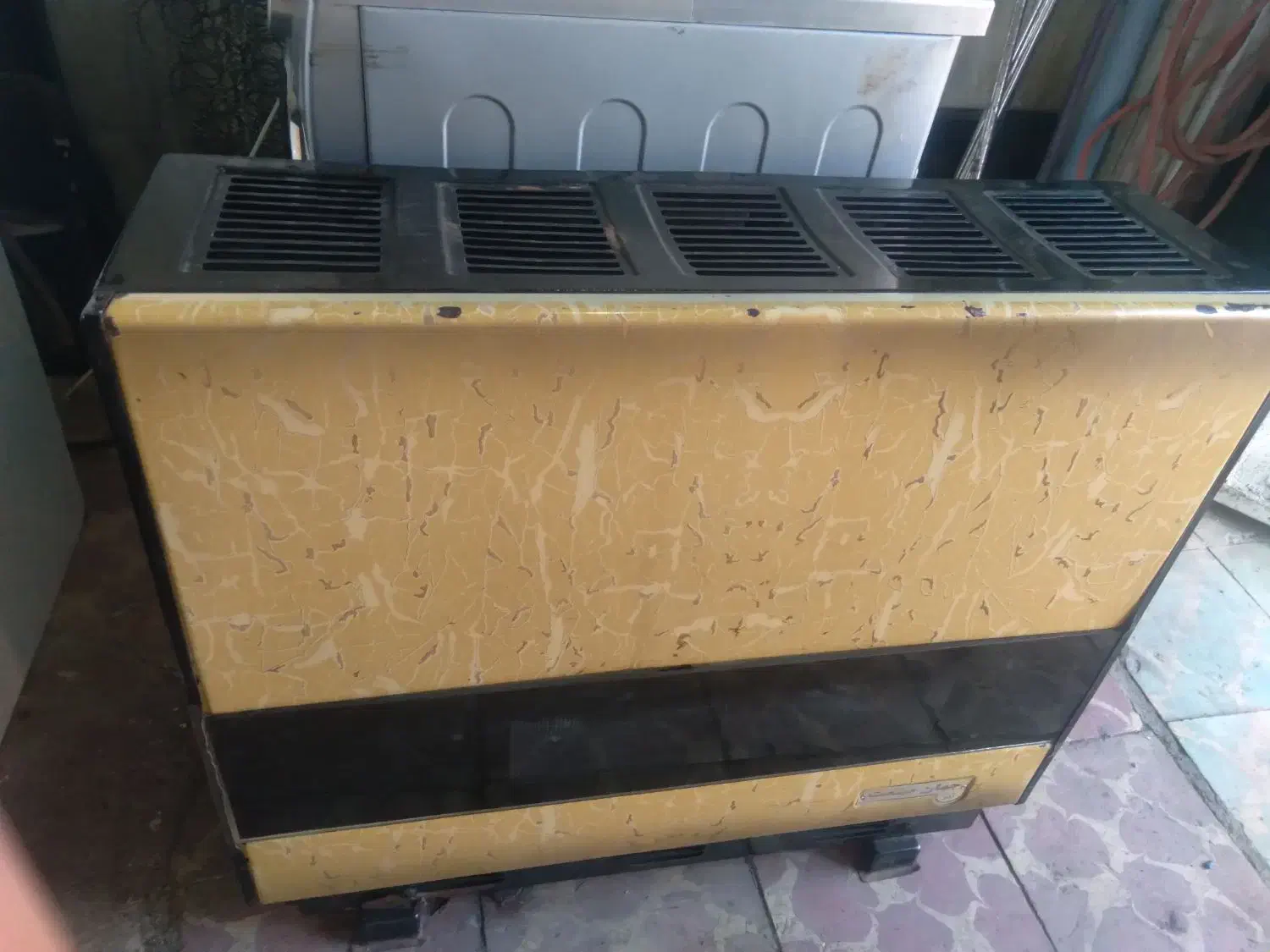 بخاری بزرگ کاملا سالم|بخاری، هیتر، شومینه|مشگین شهر, |دیوار