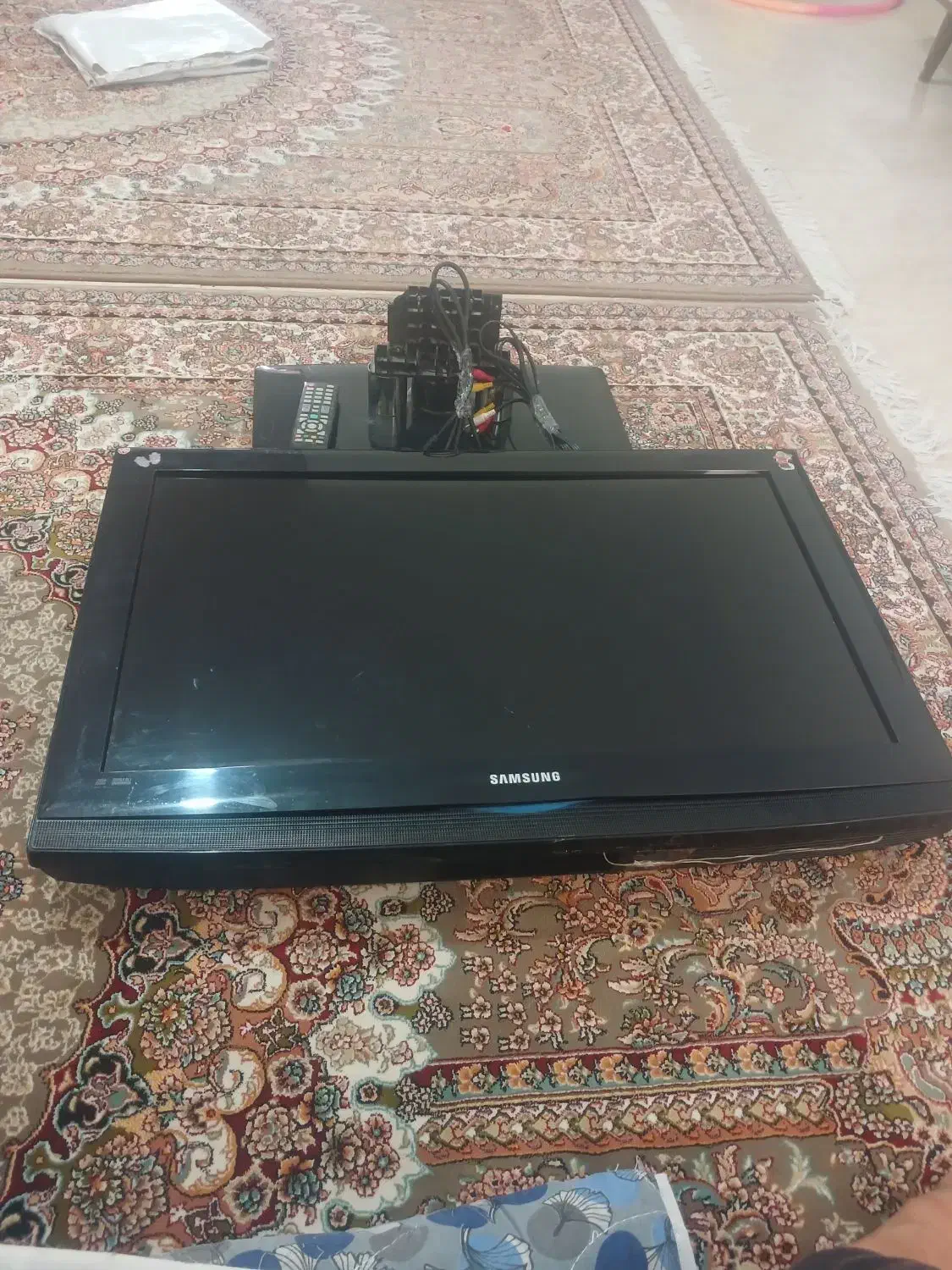 تلوزیون 32 اینچ|تلویزیون و پروژکتور|قدس, شهرقدس|دیوار