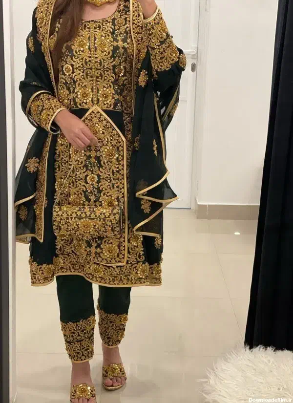 با سلام به هموطنان گرامی|لباس|نیمروز, |دیوار