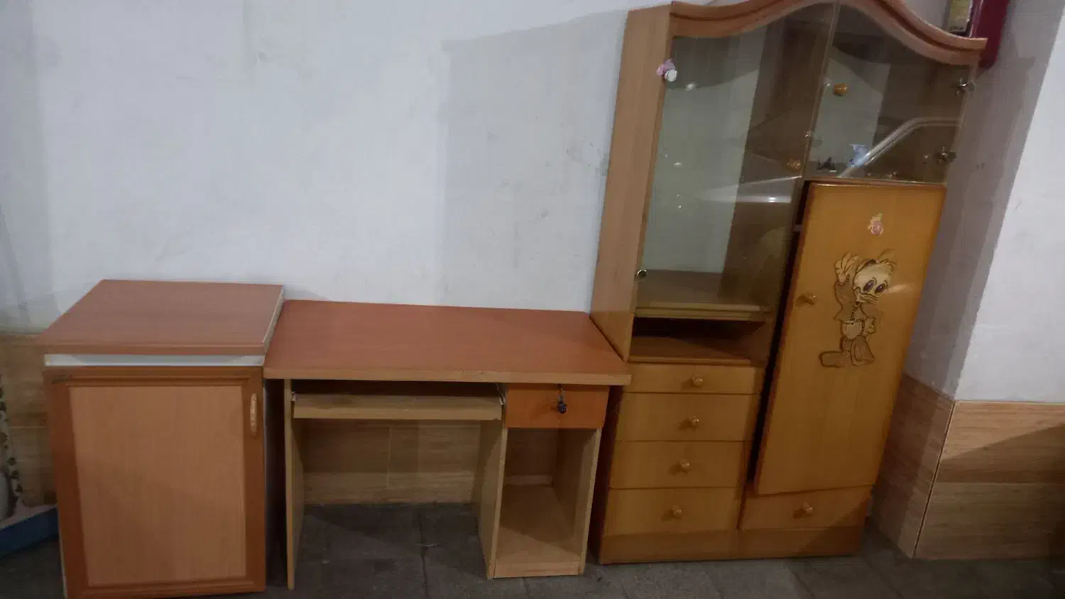 کمد چوبی|جاکفشی، کمد، دراور|تبریز, |دیوار