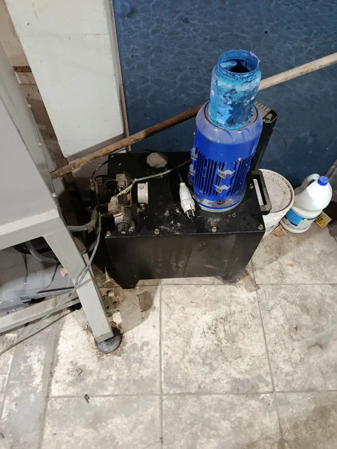 پرس حرارتی هیدرولیک|ماشینآلات صنعتی|تربتحیدریه, شهید بهشتی|دیوار