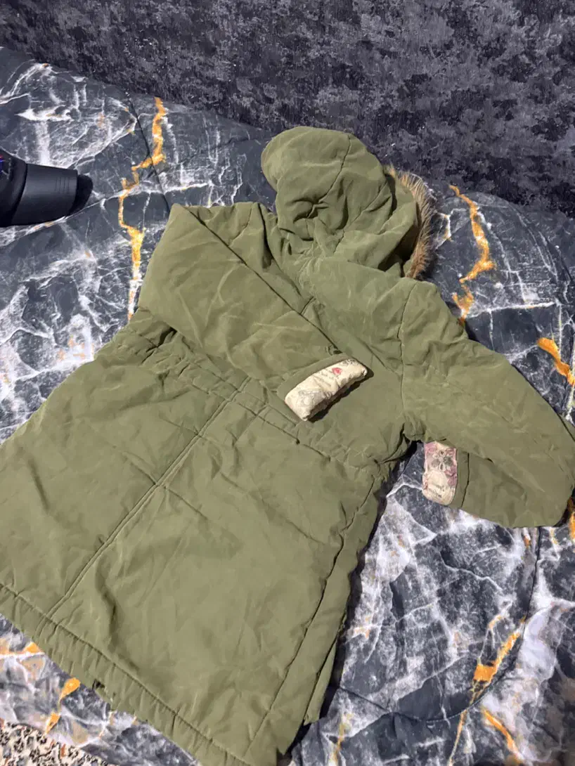 پالتو|لباس|شیراز, شهرک مدرس|دیوار