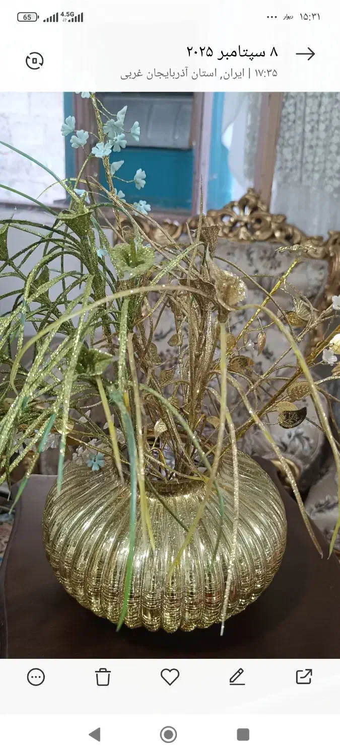 گلدان شیشه‌ای با گل|گل مصنوعی|بوکان, |دیوار