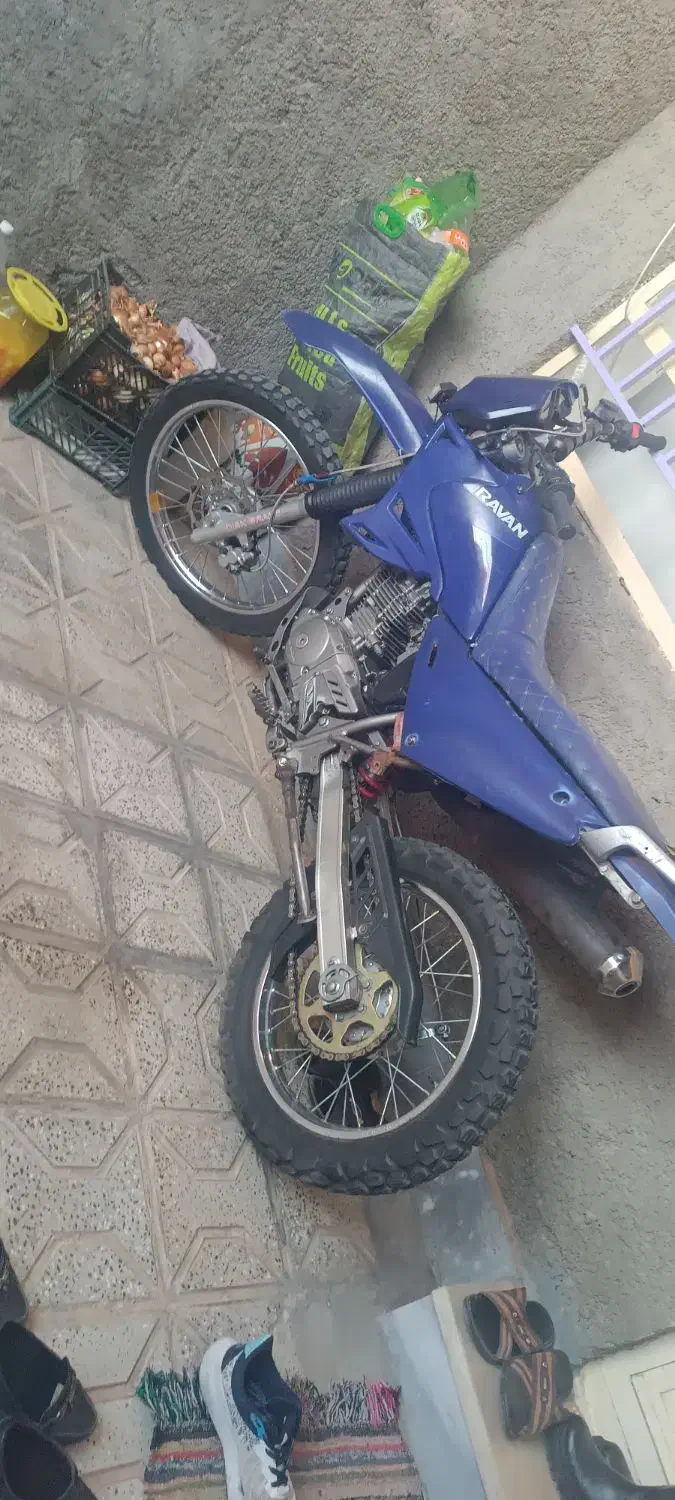 تریل روان 200|موتورسیکلت|اسفراین, |دیوار