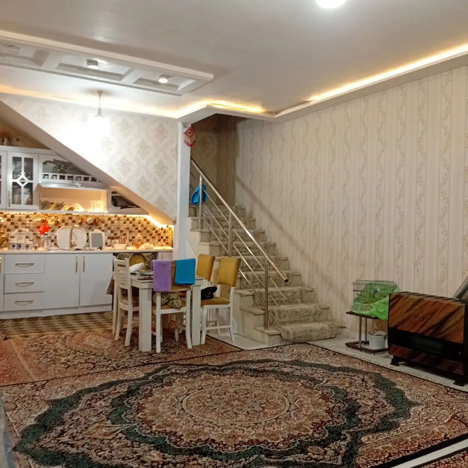 منزلی شیک در رضاشهر 8/9|فروش خانه و ویلا|تربتحیدریه, رضاشهر|دیوار