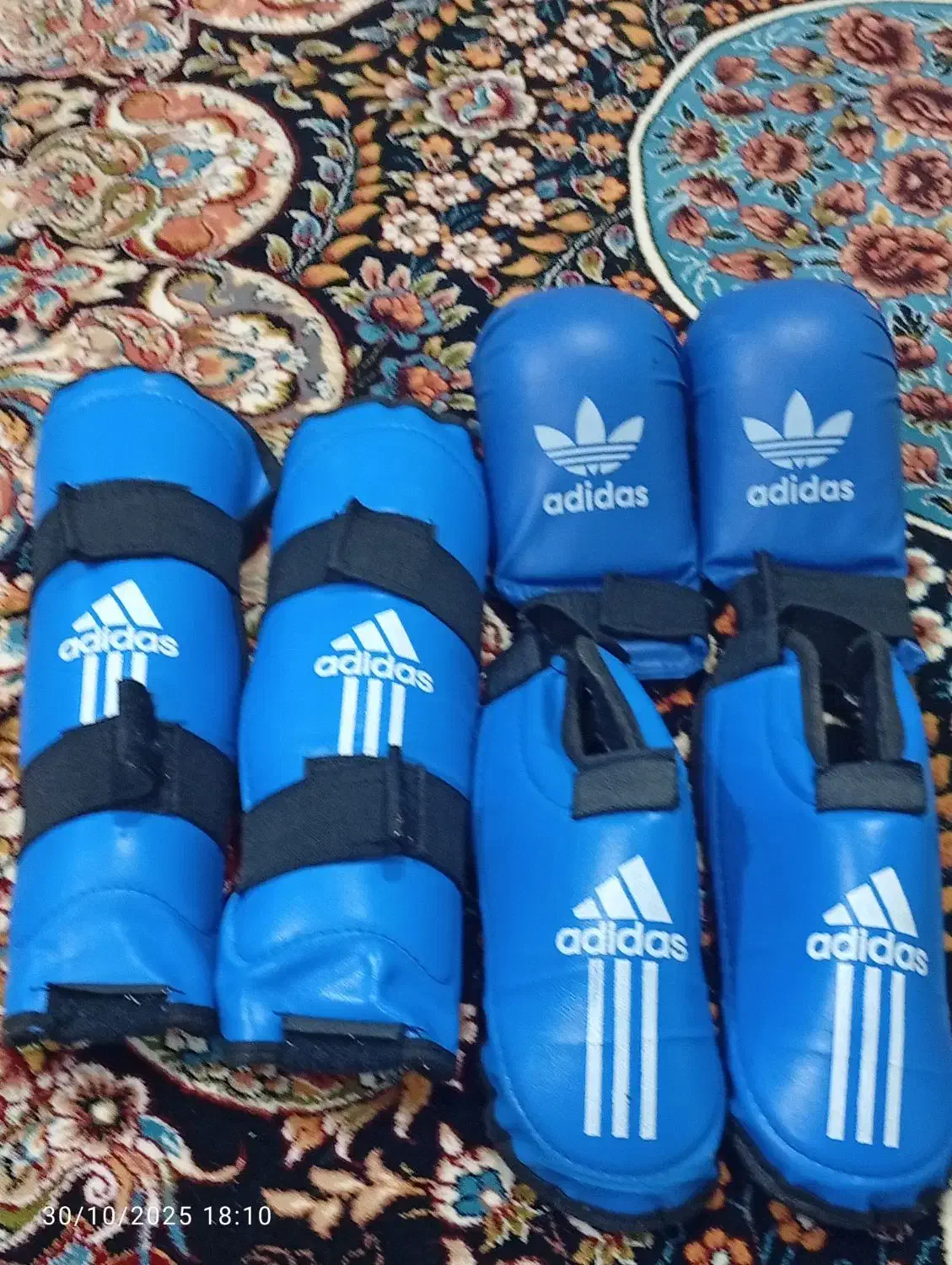 لباس ورزشی|تجهیزات ورزشی|تویسرکان, |دیوار