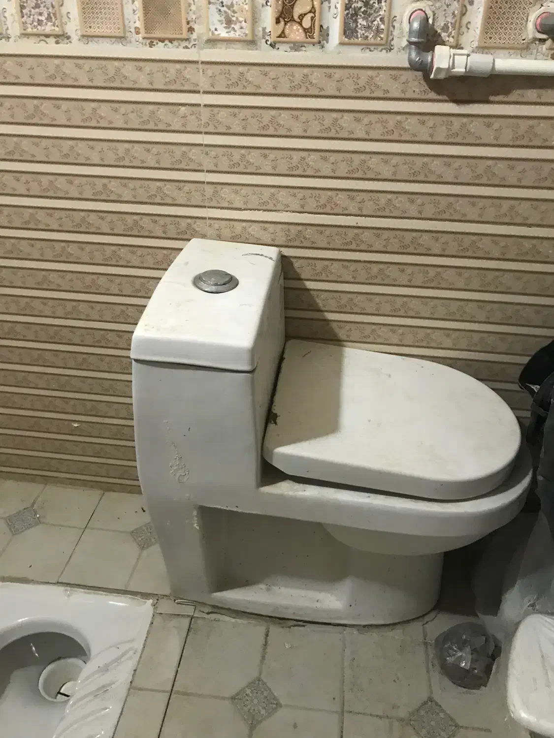 توالت فرنگی|لوازم سرویس بهداشتی|قم, دروازه کاشان|دیوار