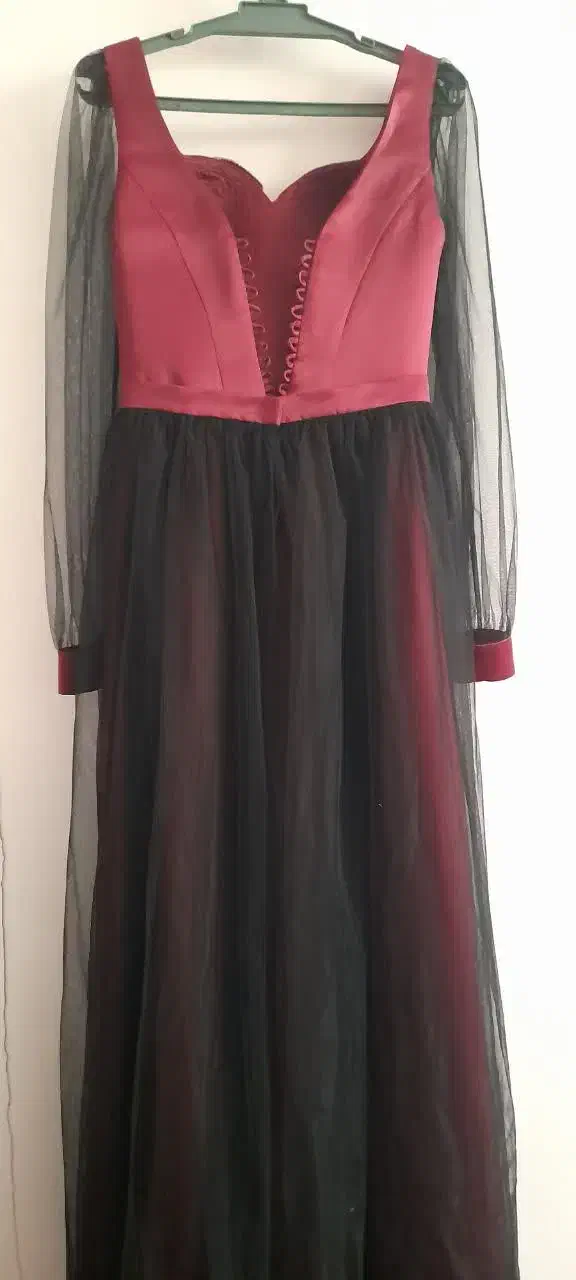 لباس مجلسی|لباس|قم, نیروگاه|دیوار