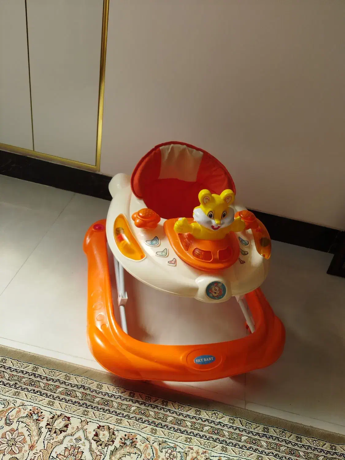 روروک|اسباب و اثاث بچه|فسا, |دیوار