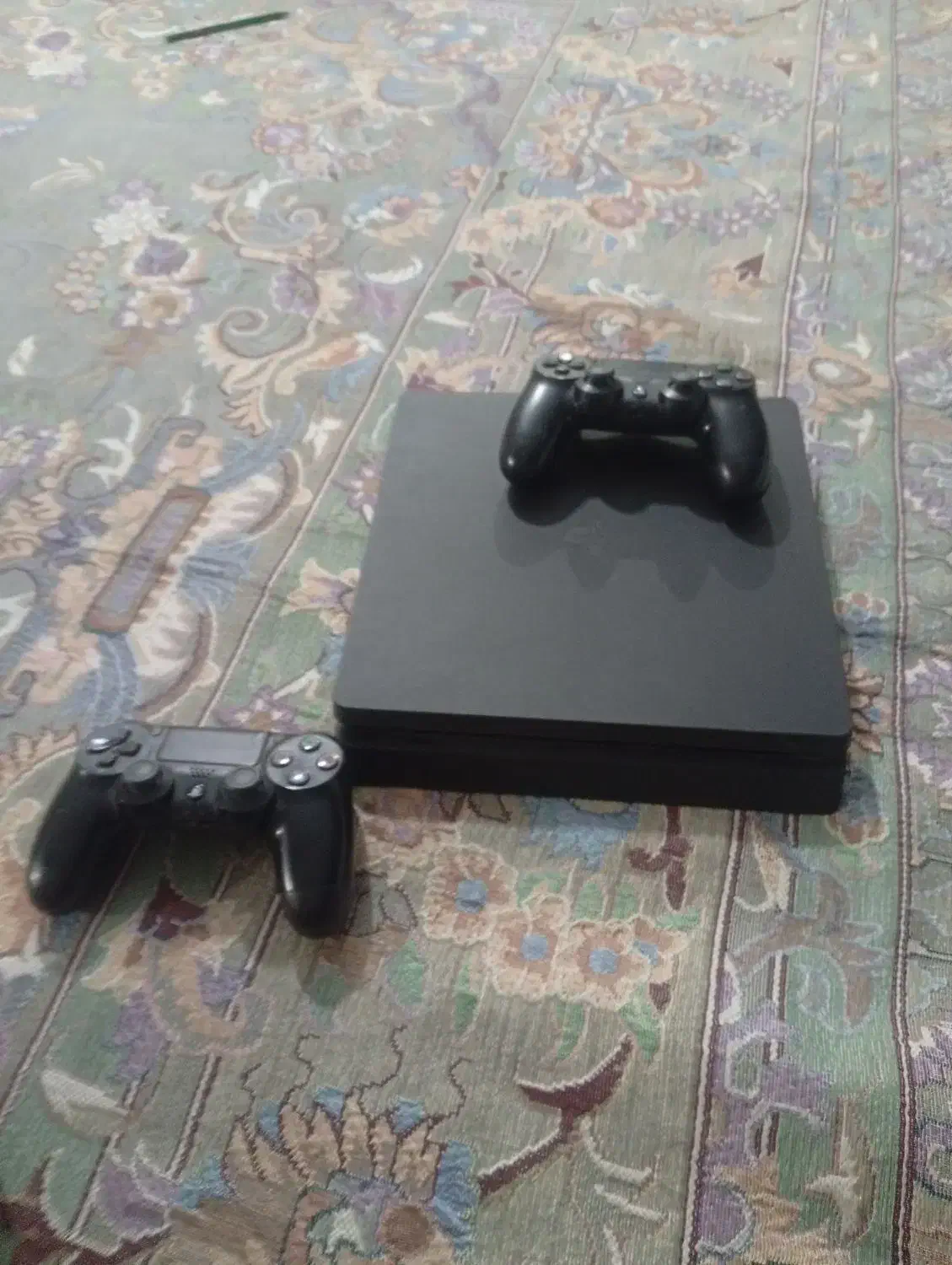 پی ای اس فور یک ترا اسلیم|کنسول، بازی ویدئویی و آنلاین|اندیشه, اندیشه فاز ۴|دیوار