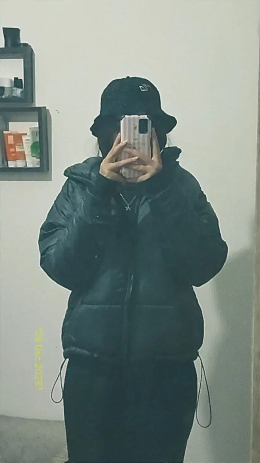 کاپشن|لباس|بیرجند, |دیوار