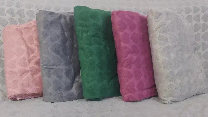 پتو|رختخواب، بالش، پتو|قم, شهرک فاطمیه|دیوار