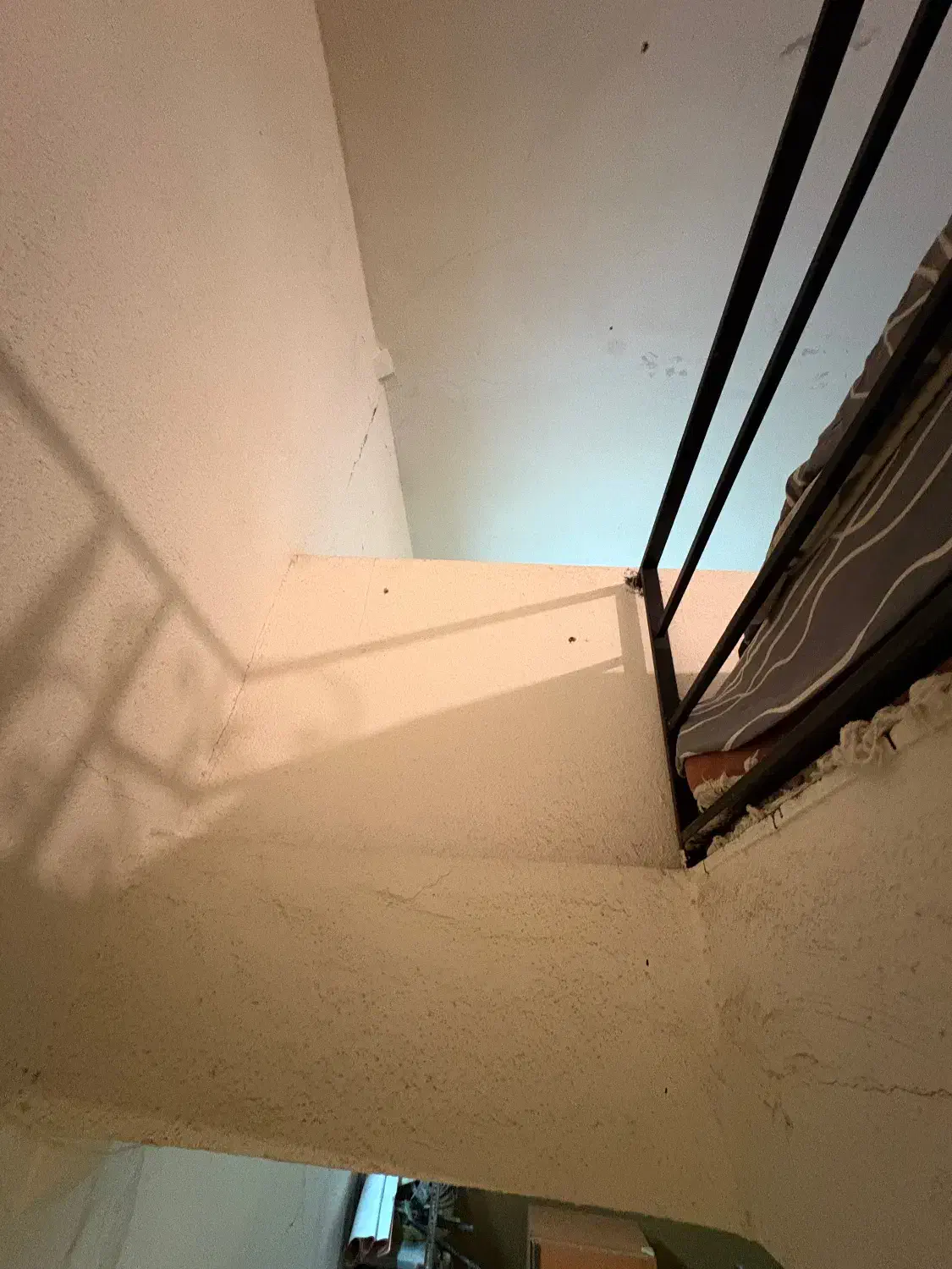 رهن واحد  موقعیت طلایی در قلب قشم|اجارهٔ آپارتمان|قشم, |دیوار