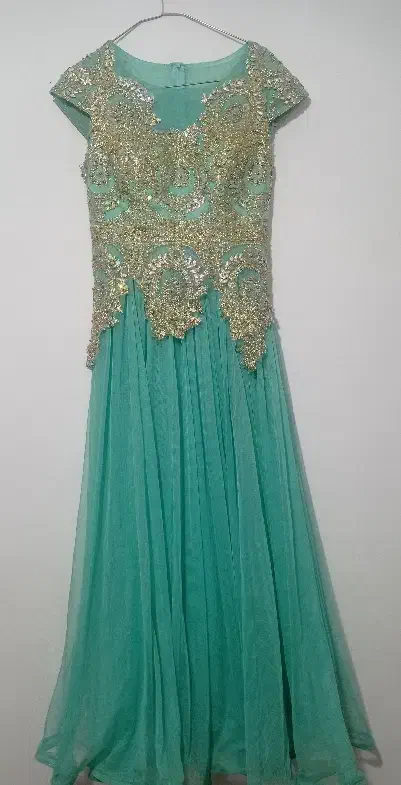 لباس مجلسی|لباس|رباطکریم, نصیرشهر|دیوار