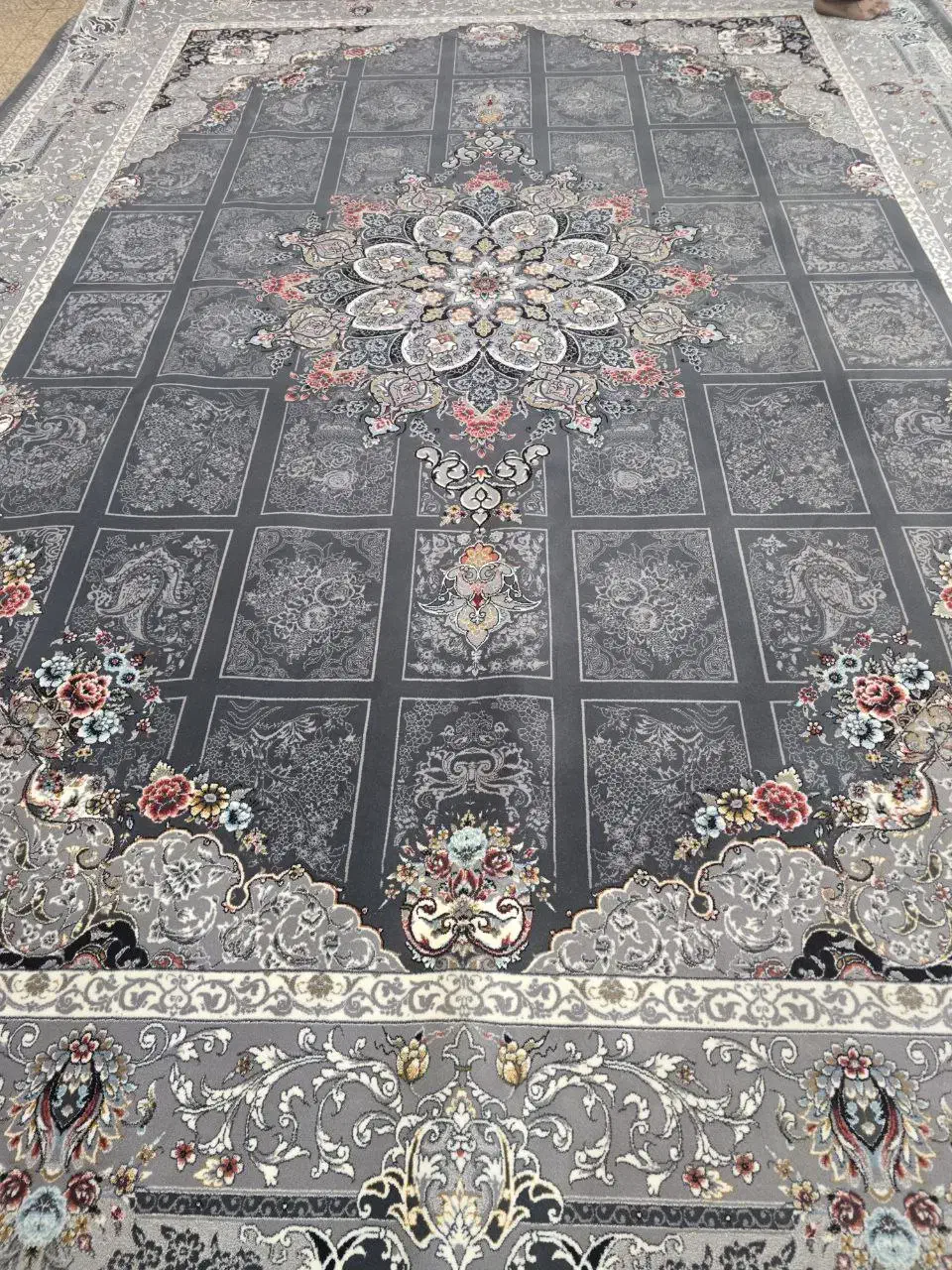 فرش ۹متری/ظرافت وزیبایی/ارسال ازکاشان به میاندوآب|فرش|میاندوآب, |دیوار
