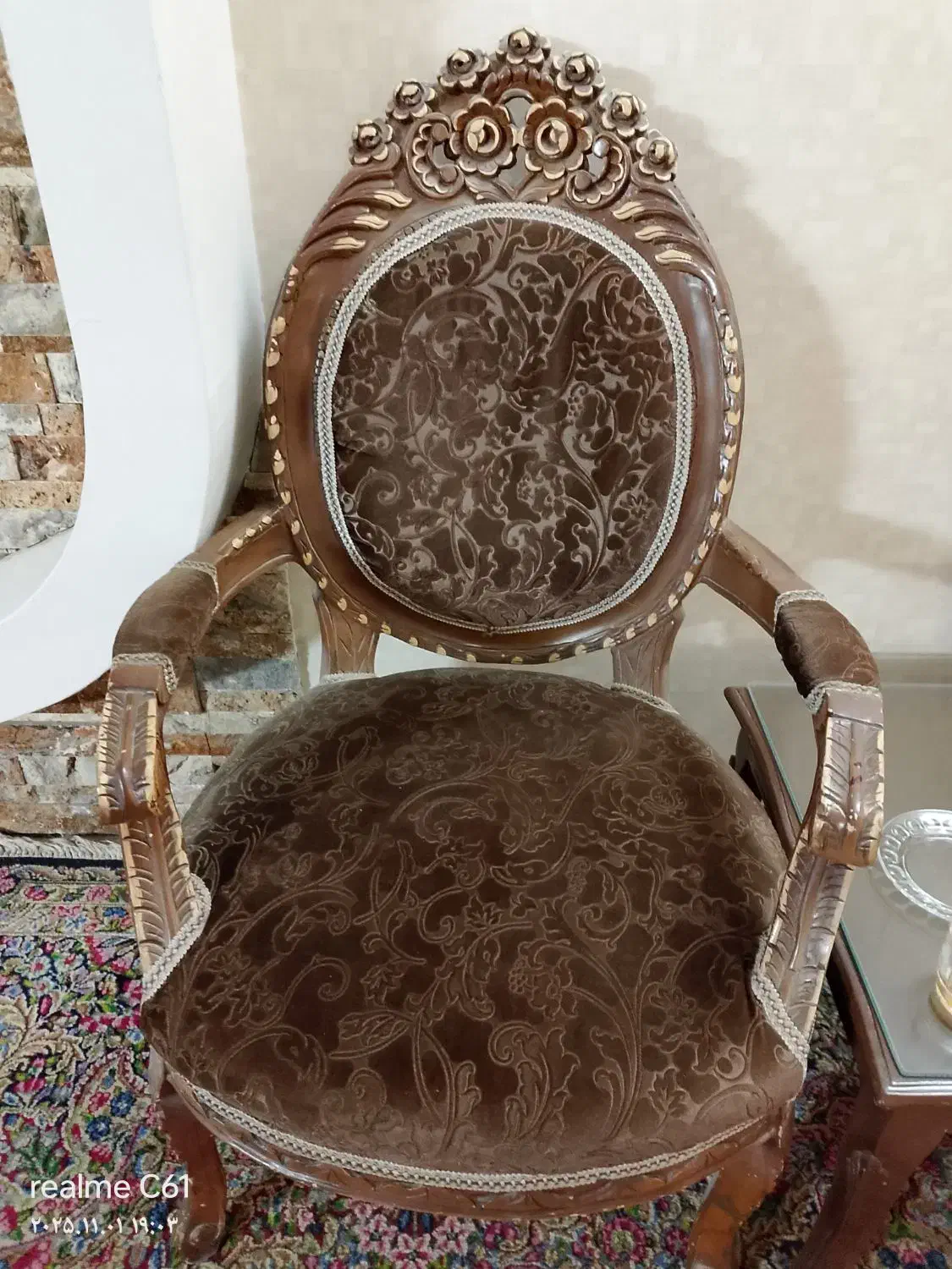 دو دست مبل قدیمی چوب گردو|مبلمان خانگی و میز عسلی|کرمان, |دیوار