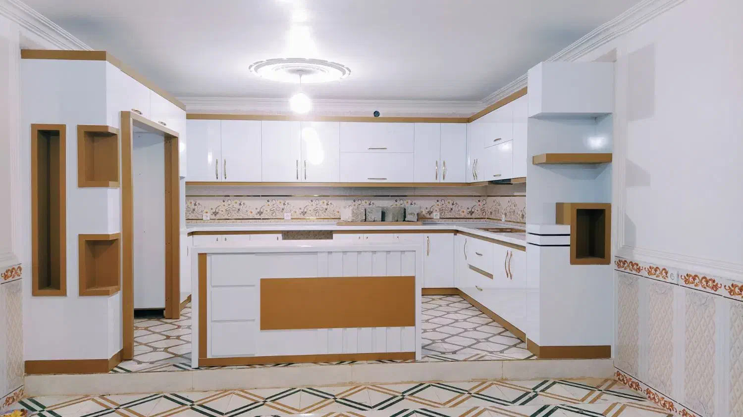 خدمات تخصصی تعمیرات و ساخت کابینت و کمددیواری|جاکفشی، کمد، دراور|قم, پردیسان|دیوار