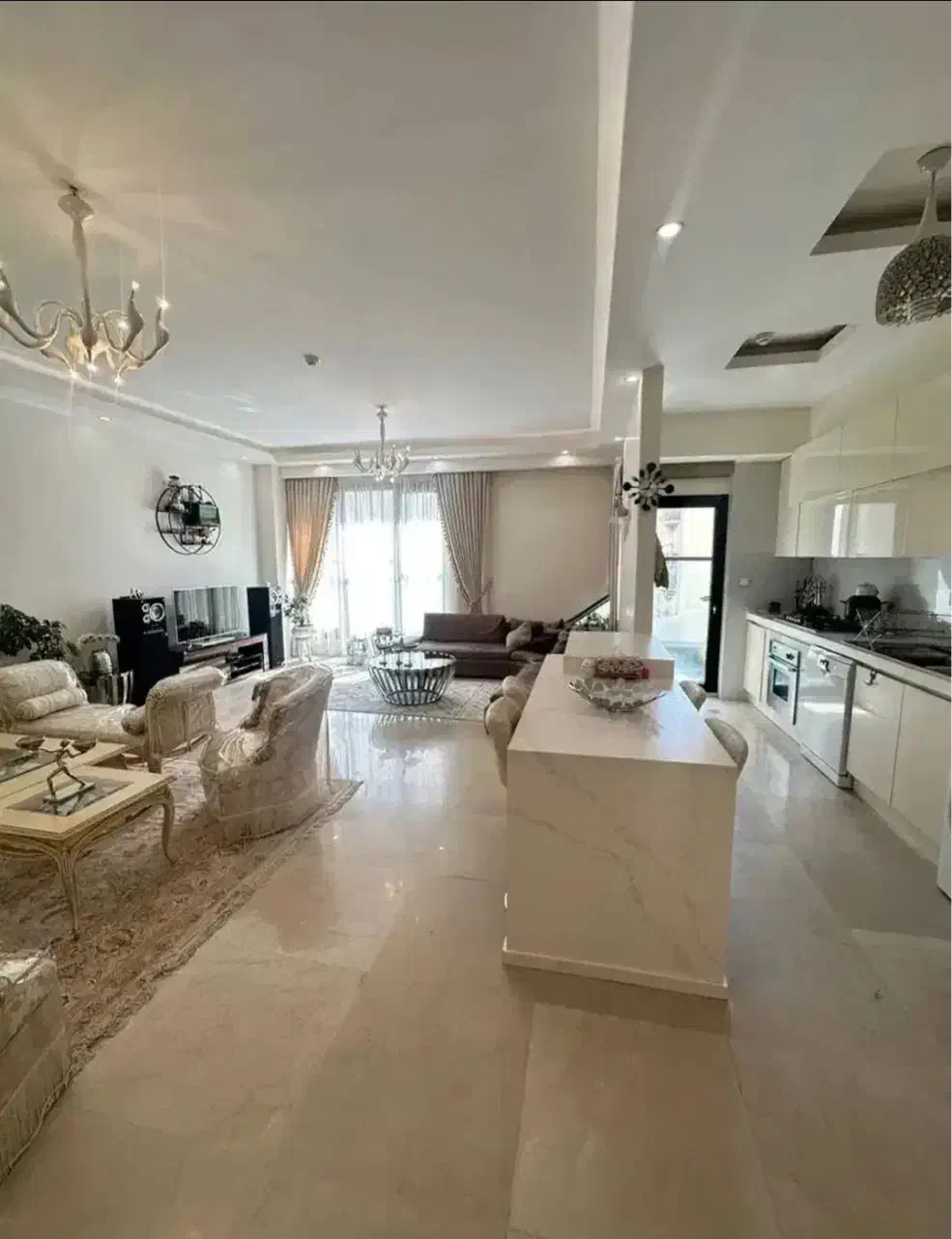 واحد ۹۳ متری سند / ۹ سال ساخت / توشیبا|فروش آپارتمان|رشت, توشیبا|دیوار